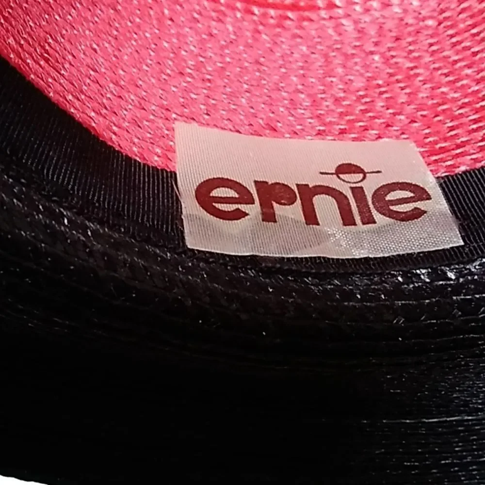 Vintage Ernie Women's Tat